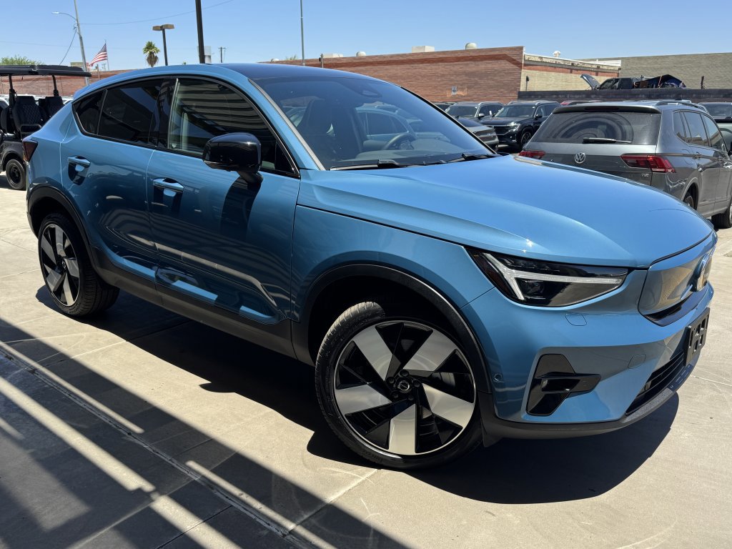 Used 2023 Volvo C40 P8 Recharge Ultimate image 6