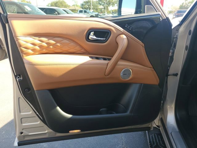 Used 2024 INFINITI QX80 Sensory image 12