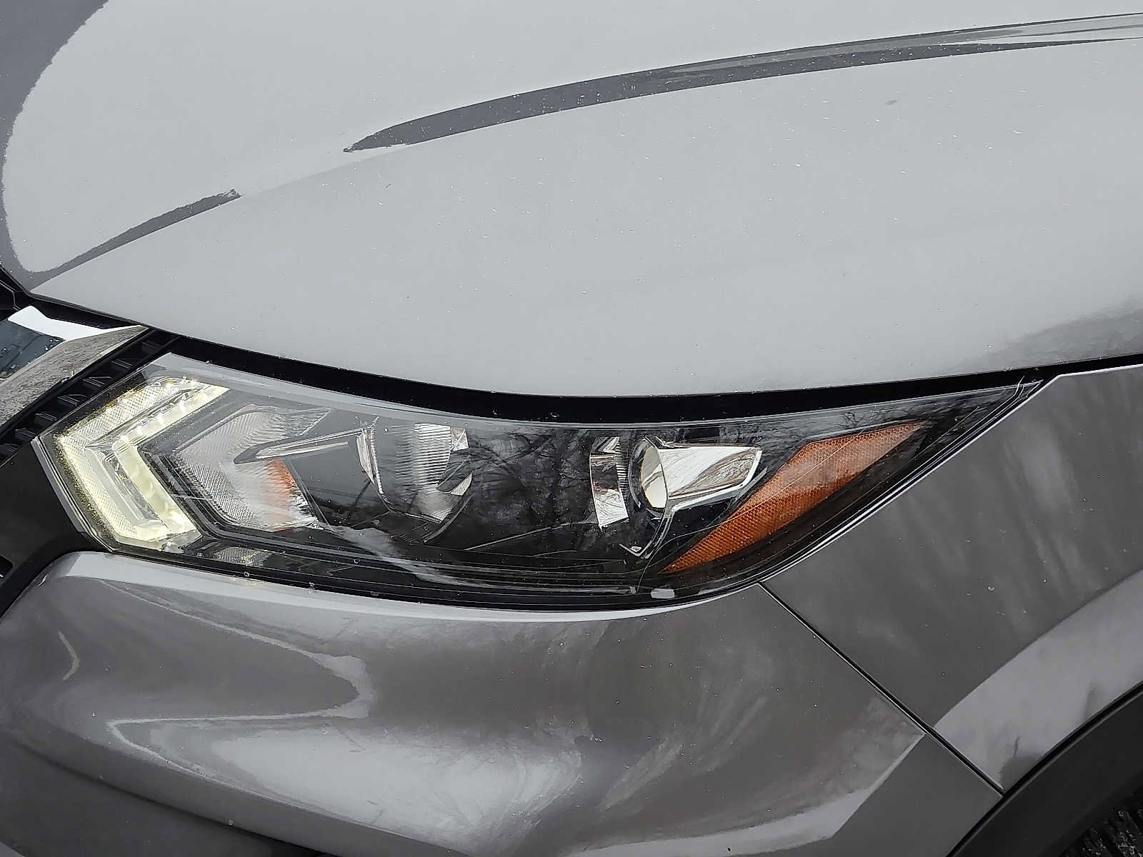 Used 2022 Nissan Rogue Sport S image 9