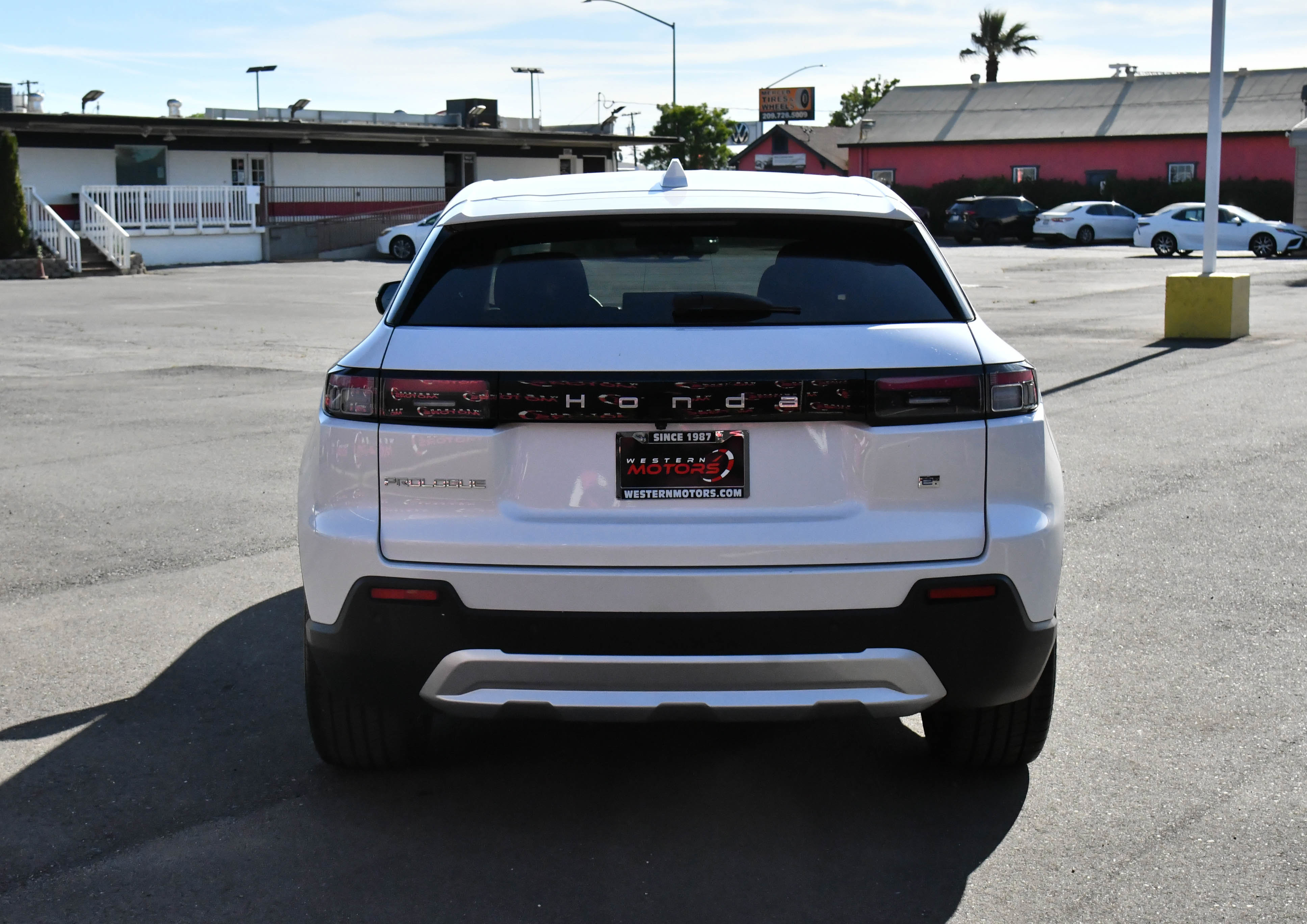 Used 2024 Honda Prologue EX image 7