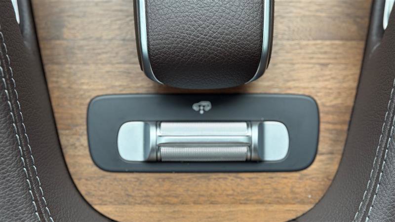 Used 2023 Mercedes-Benz GLS 450 4MATIC w/ AMG Line Exterior image 27