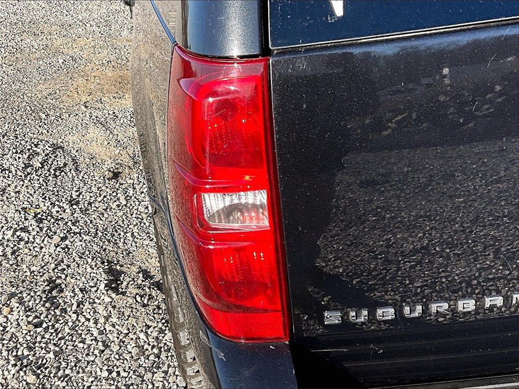 Used 2012 Chevrolet Suburban LS w/ Convenience Package 1 image 24
