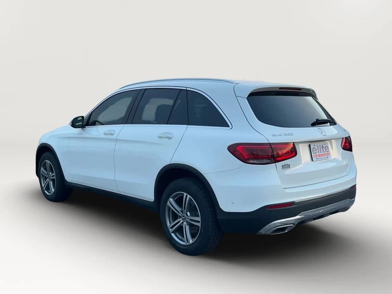 Used 2021 Mercedes-Benz GLC 300 4MATIC image 5