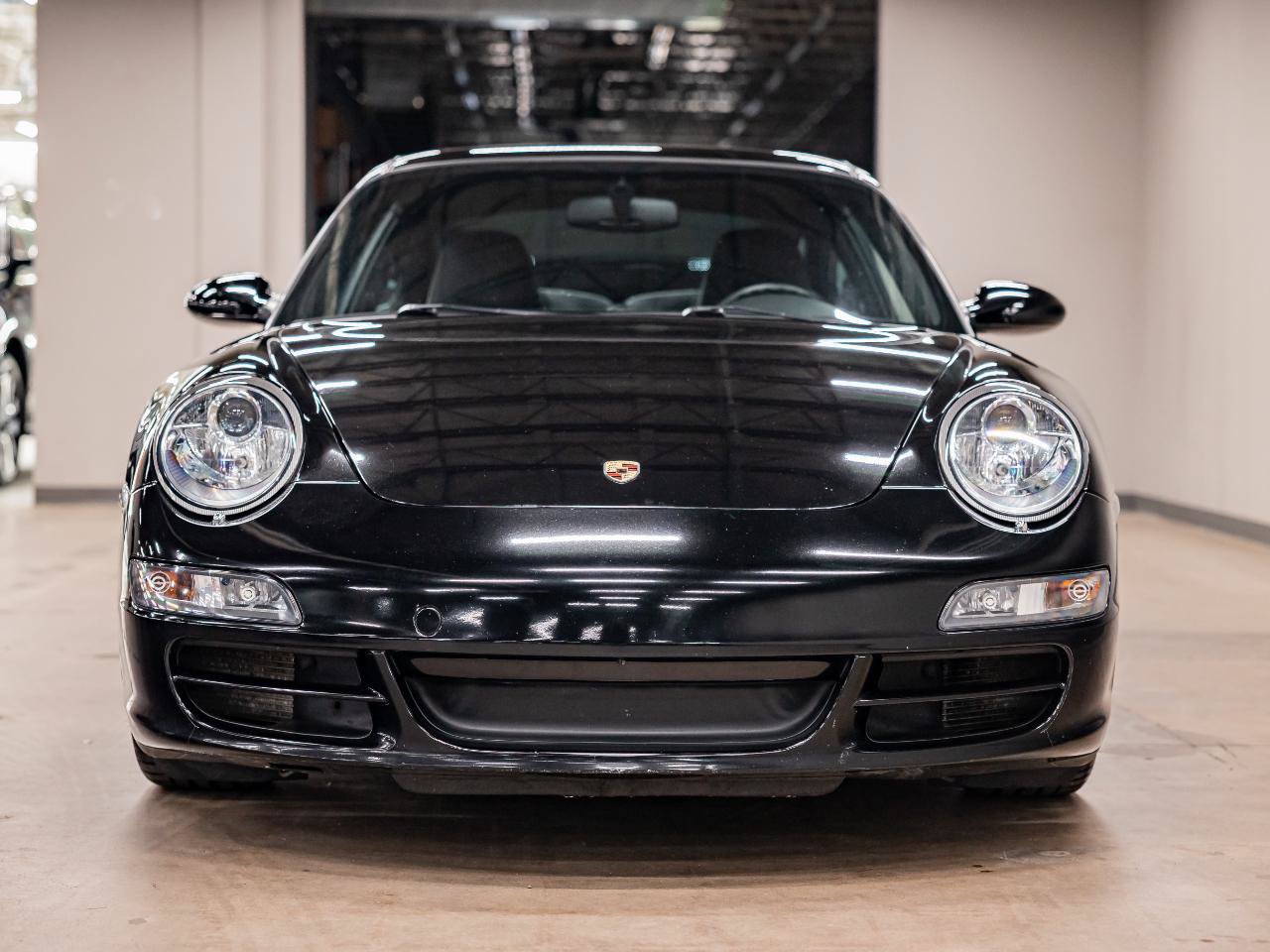 Used 2005 Porsche 911 Carrera S RWD image 9