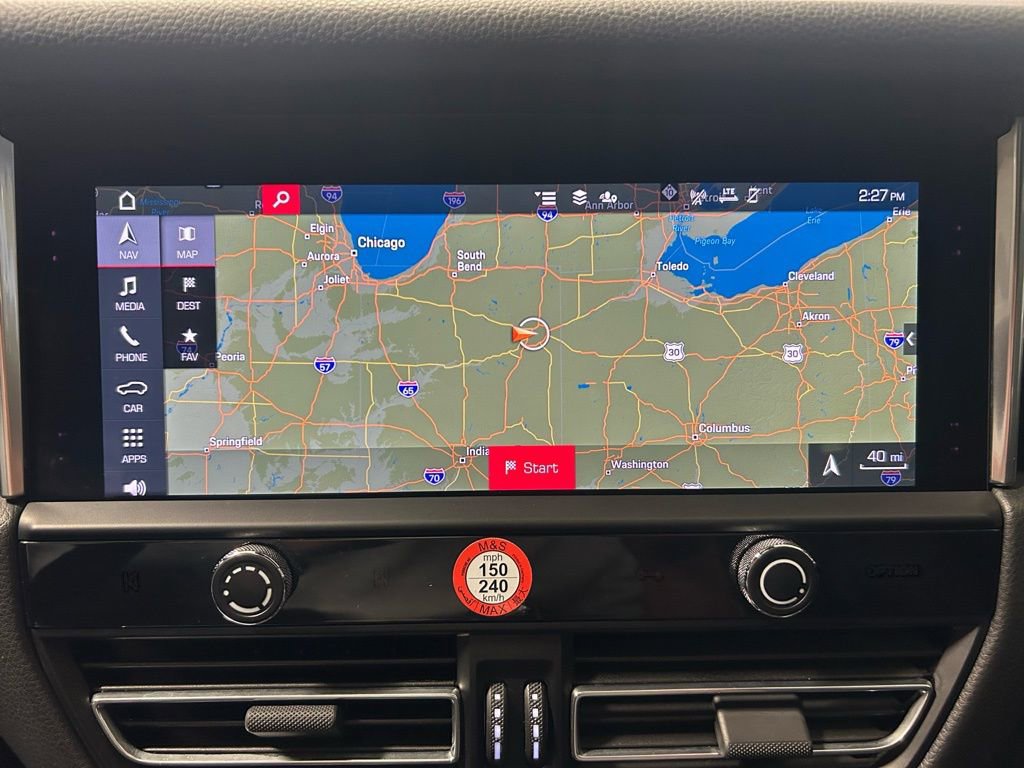 Certified 2023 Porsche Macan Turbo image 20