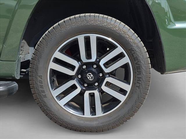 Used 2022 Toyota 4Runner Limited AWD/4WD image 16