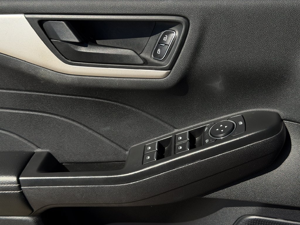 Used 2022 Ford Escape SE w/ Convenience Package FWD image 23
