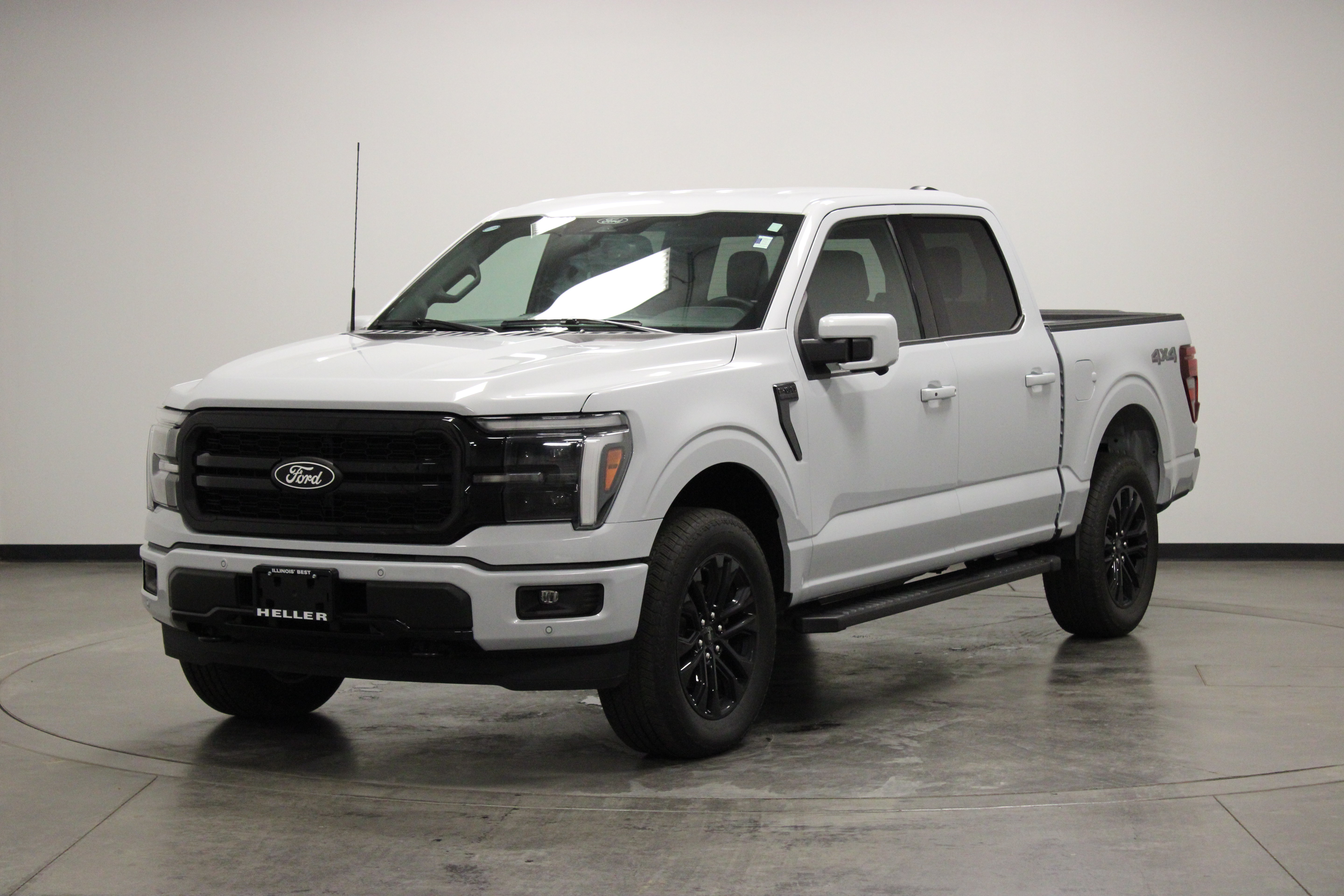 Used 2025 Ford F150 Lariat AWD/4WD image 4