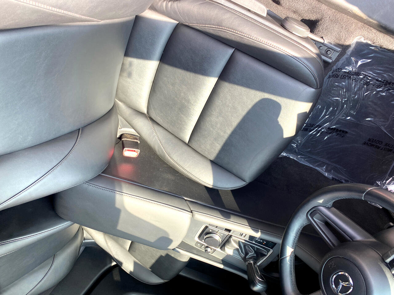 Used 2020 MAZDA MAZDA3 Hatchback image 9