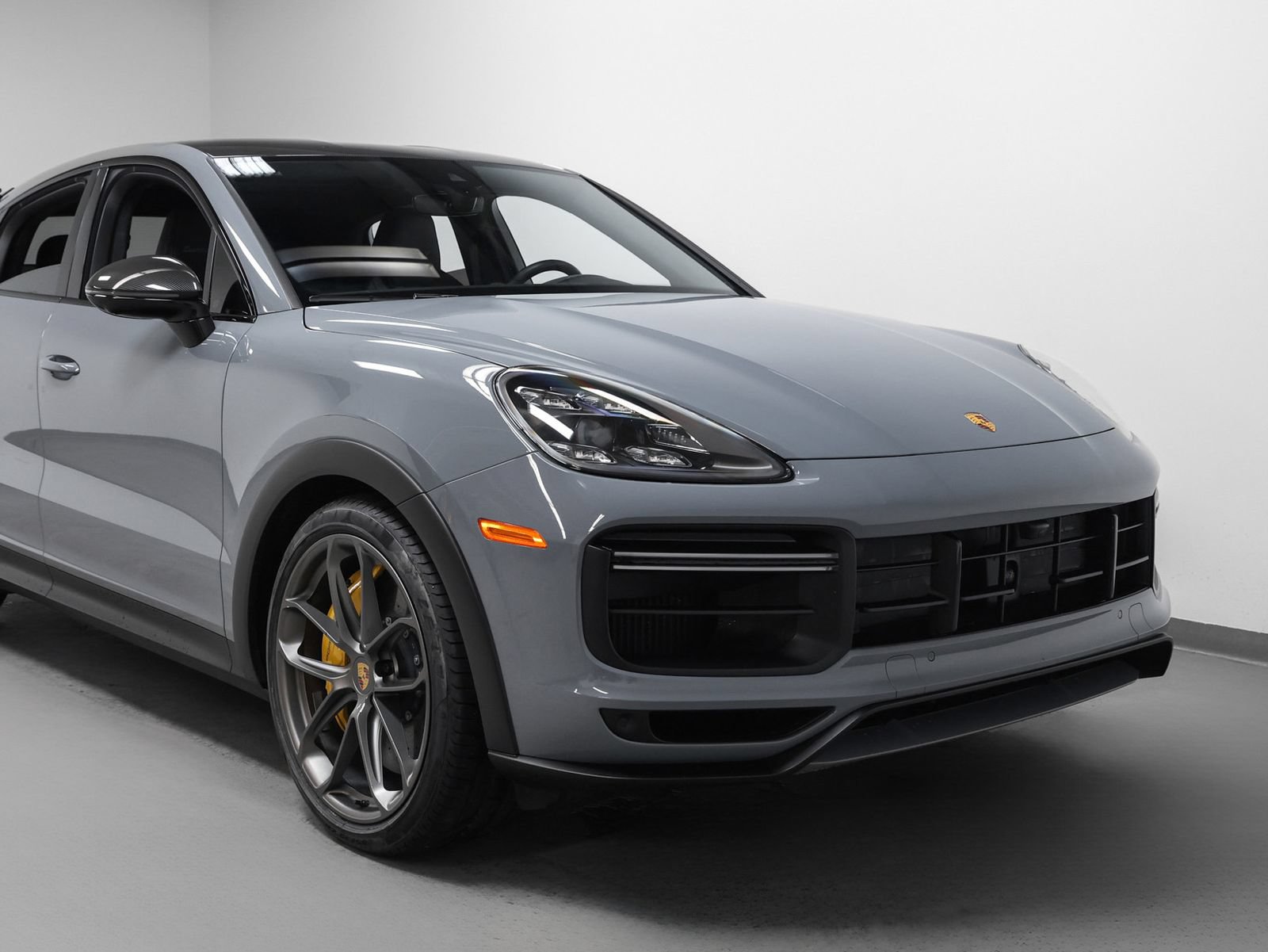 Used 2023 Porsche Cayenne Turbo GT AWD/4WD image 9