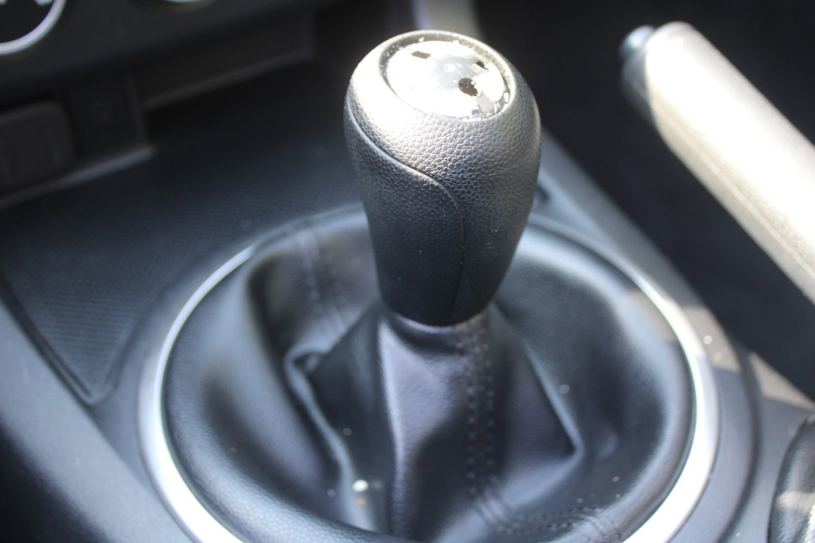 Used 2009 MAZDA MX-5 Miata Sport RWD image 41