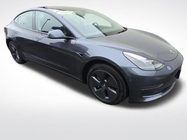 Used 2023 Tesla Model 3 Standard Range video 1