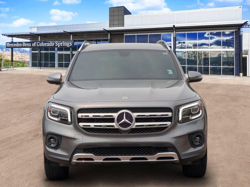 Used 2021 Mercedes-Benz GLB 250 w/ Premium Package image 2