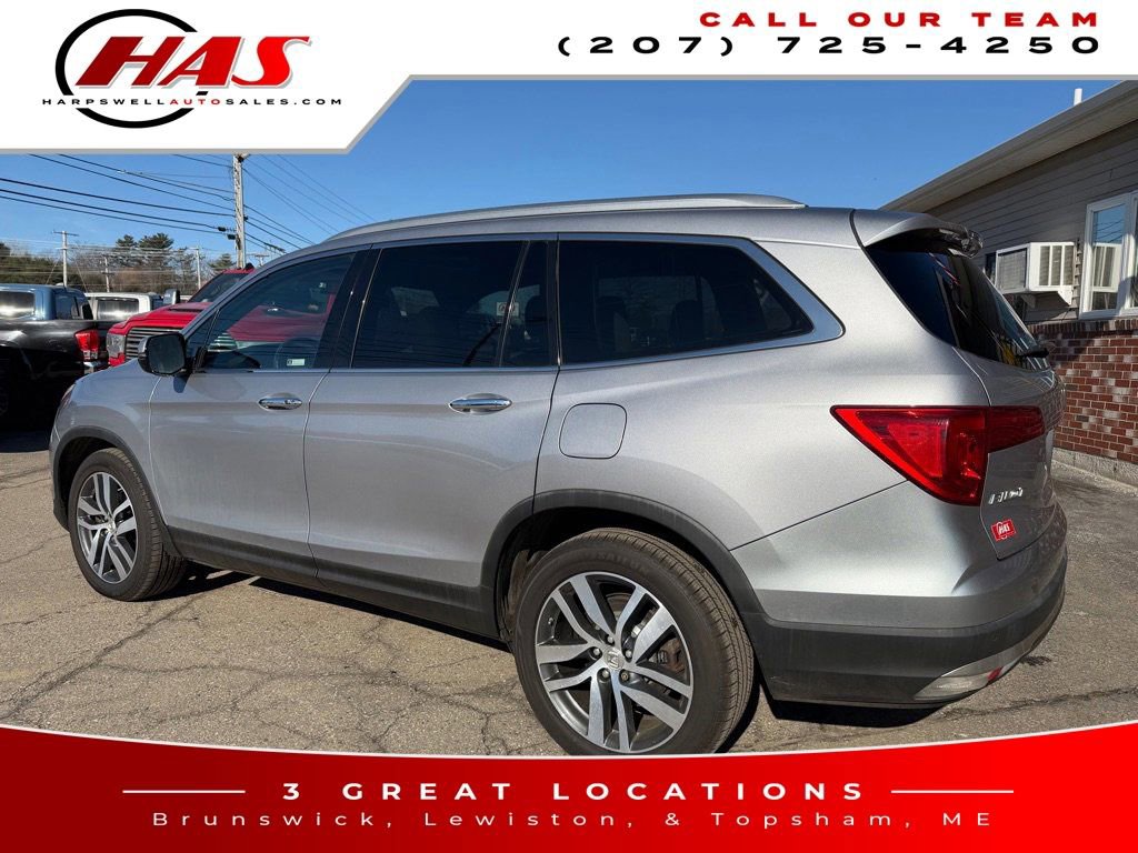 Used 2017 Honda Pilot Touring image 5