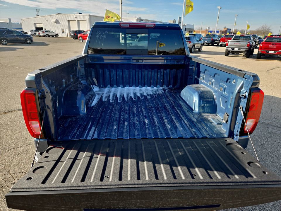 New 2026 GMC Sierra 1500 Elevation image 32