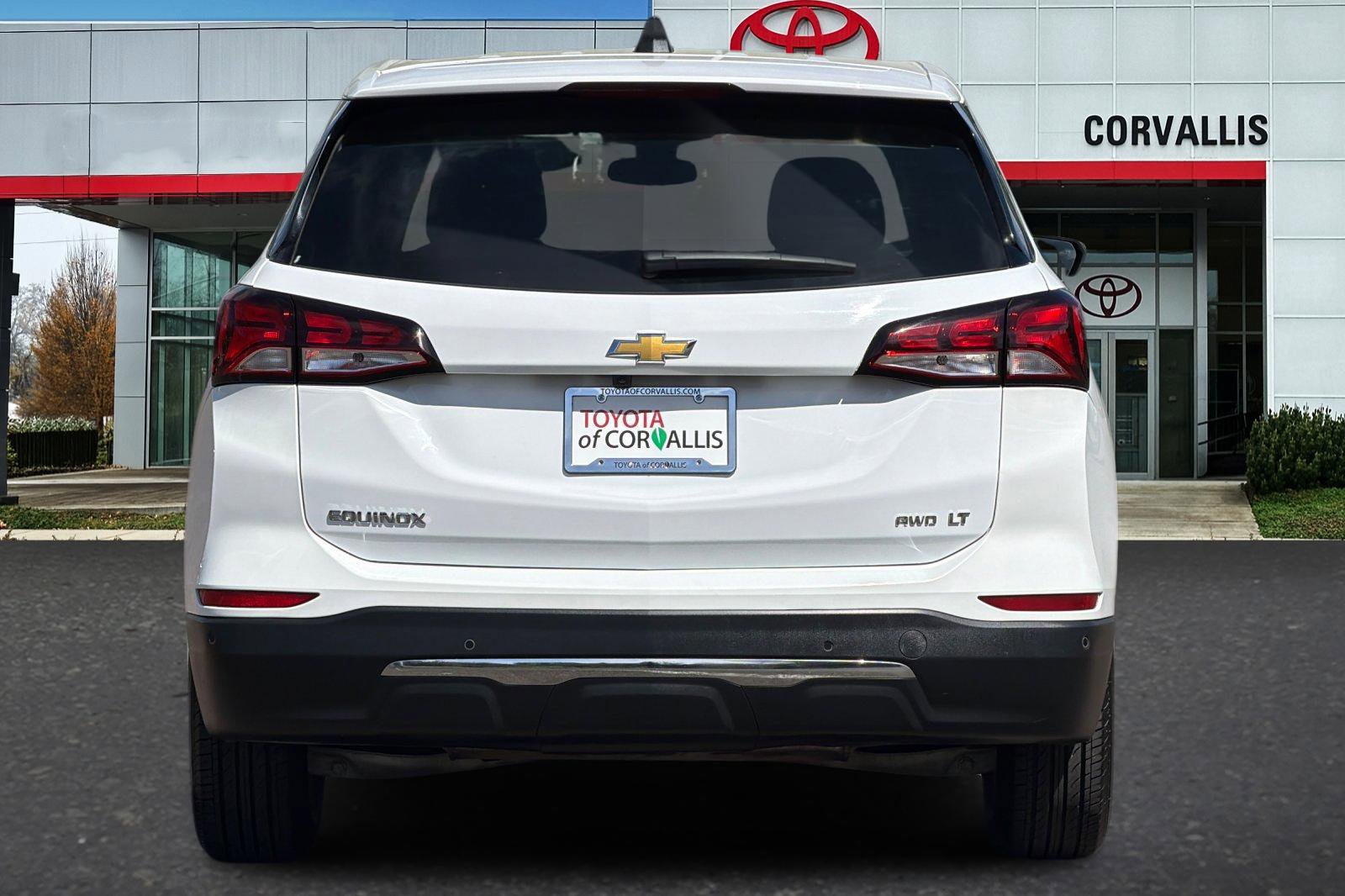 Used 2024 Chevrolet Equinox LT AWD/4WD image 5