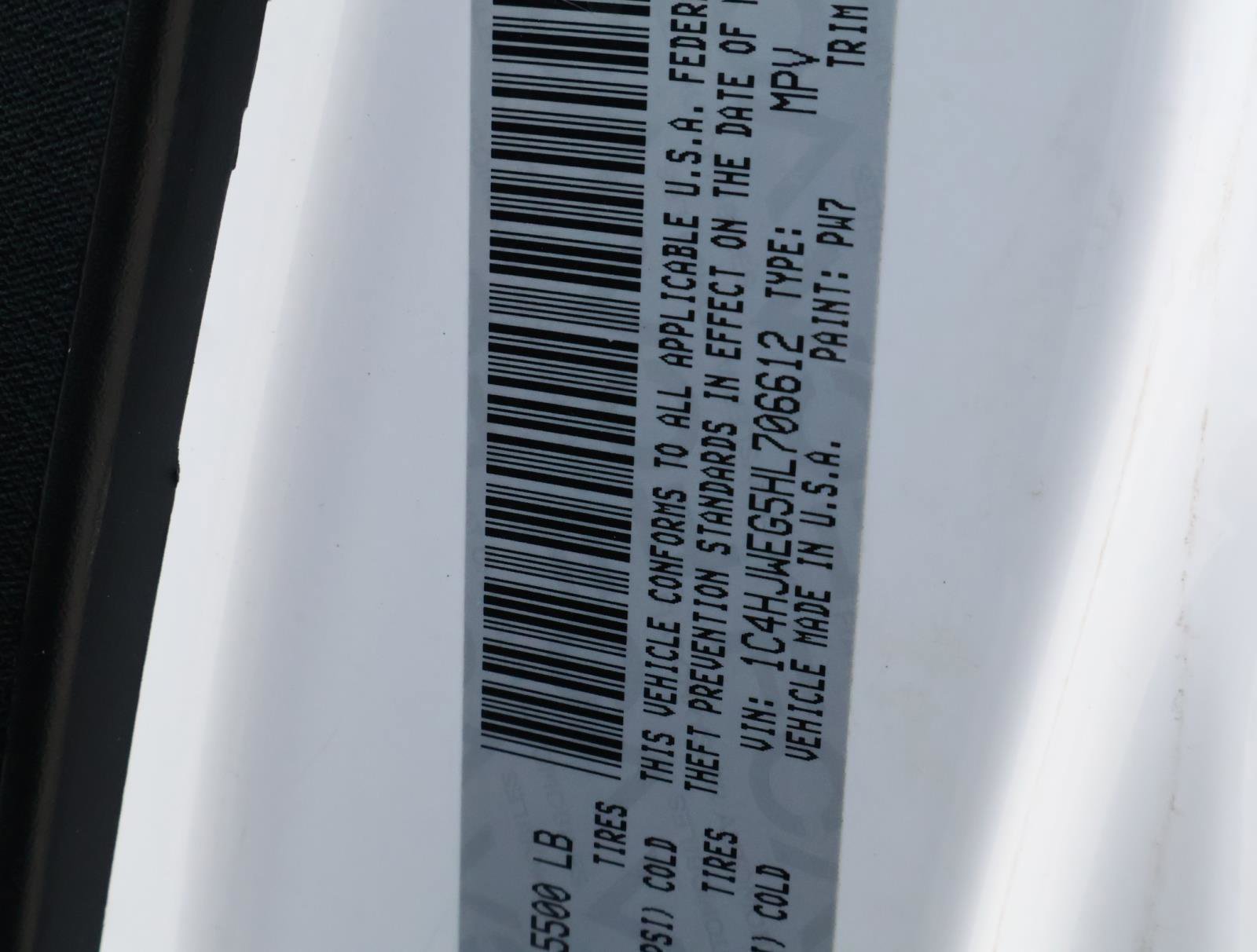 Used 2017 Jeep Wrangler Unlimited Sahara AWD/4WD image 21