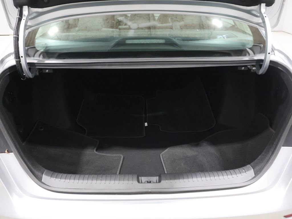 Used 2025 Honda Accord SE image 5