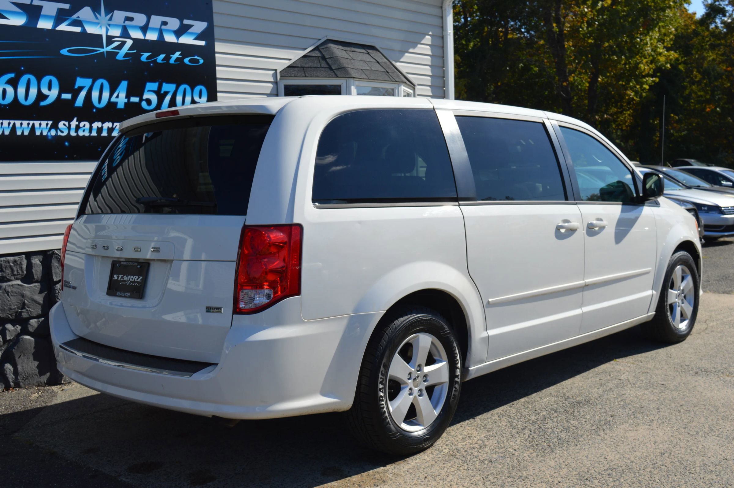 Used 2013 Dodge Grand Caravan SE image 5