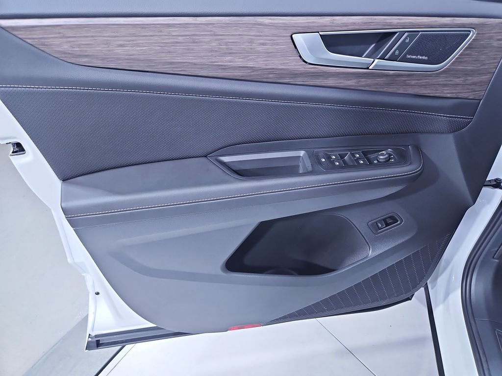 New 2026 Volkswagen Atlas SEL Premium R-Line image 10