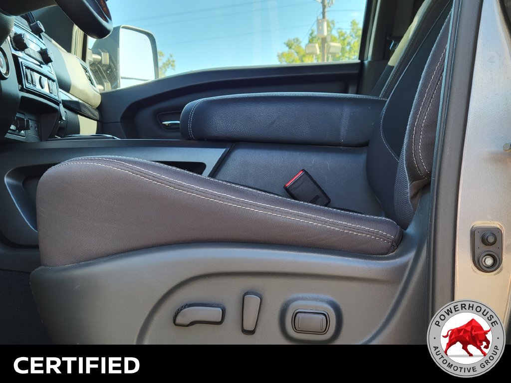 Used 2024 Nissan Titan SV w/ SV Convenience Package RWD image 24