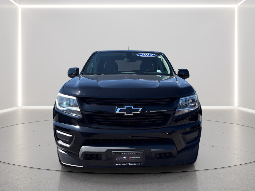 Used 2019 Chevrolet Colorado W/T w/ Custom Special Edition AWD/4WD image 2