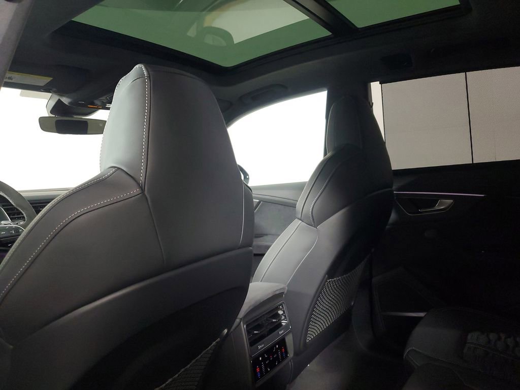 New 2026 Audi RS Q8 performance image 13