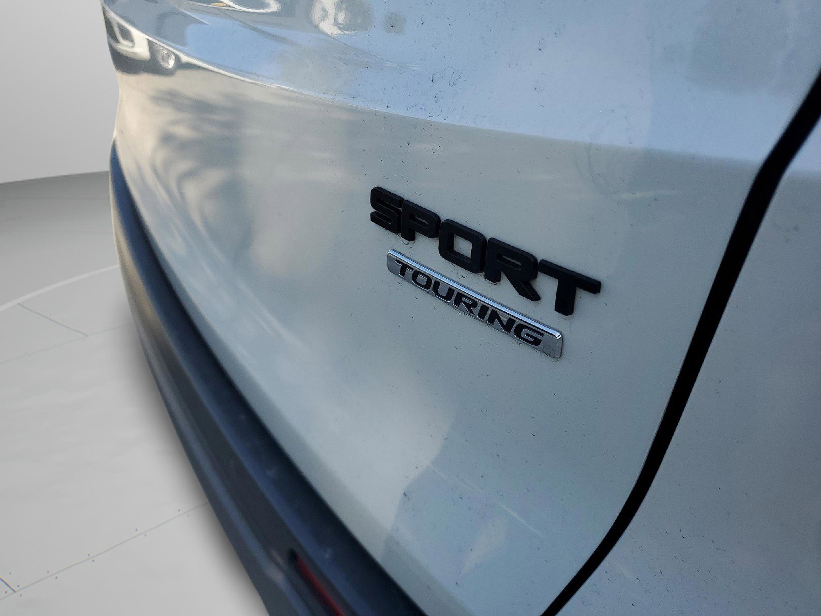 Used 2023 Honda CR-V Sport Touring image 32