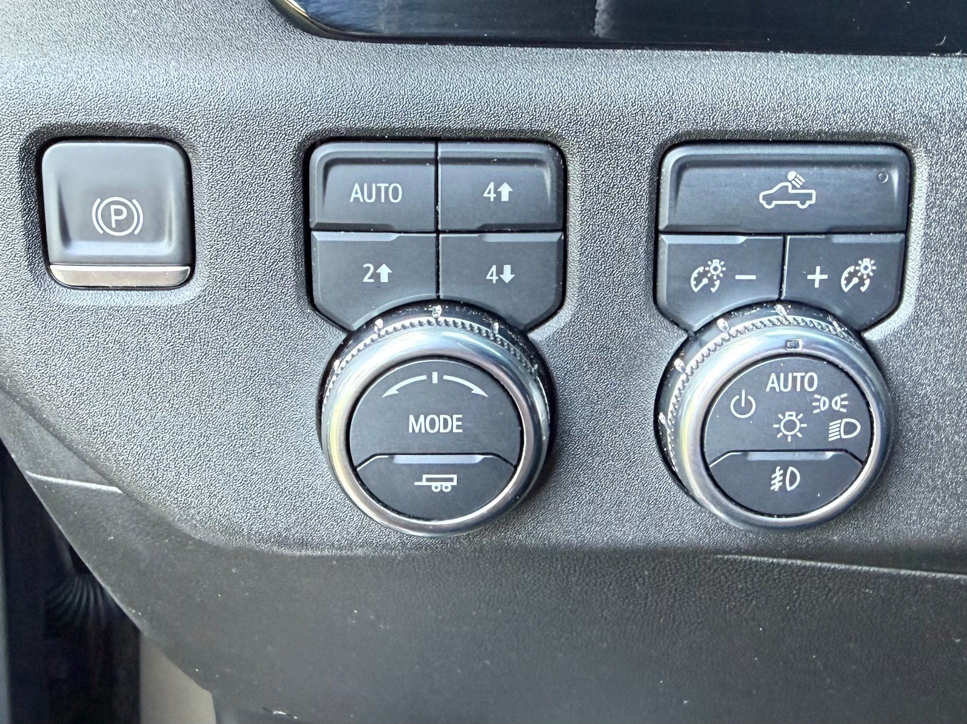 Used 2024 GMC Sierra 1500 Elevation w/ X31 Off-Road Package AWD/4WD image 32