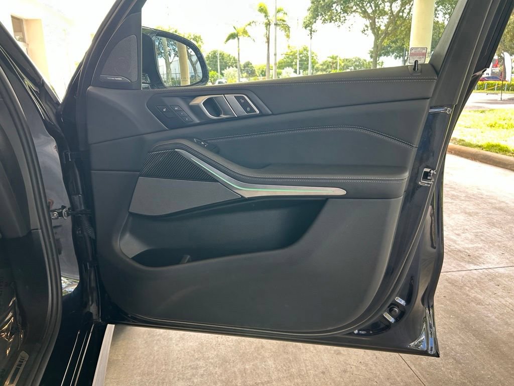 Used 2026 BMW X7 M60i AWD/4WD image 27