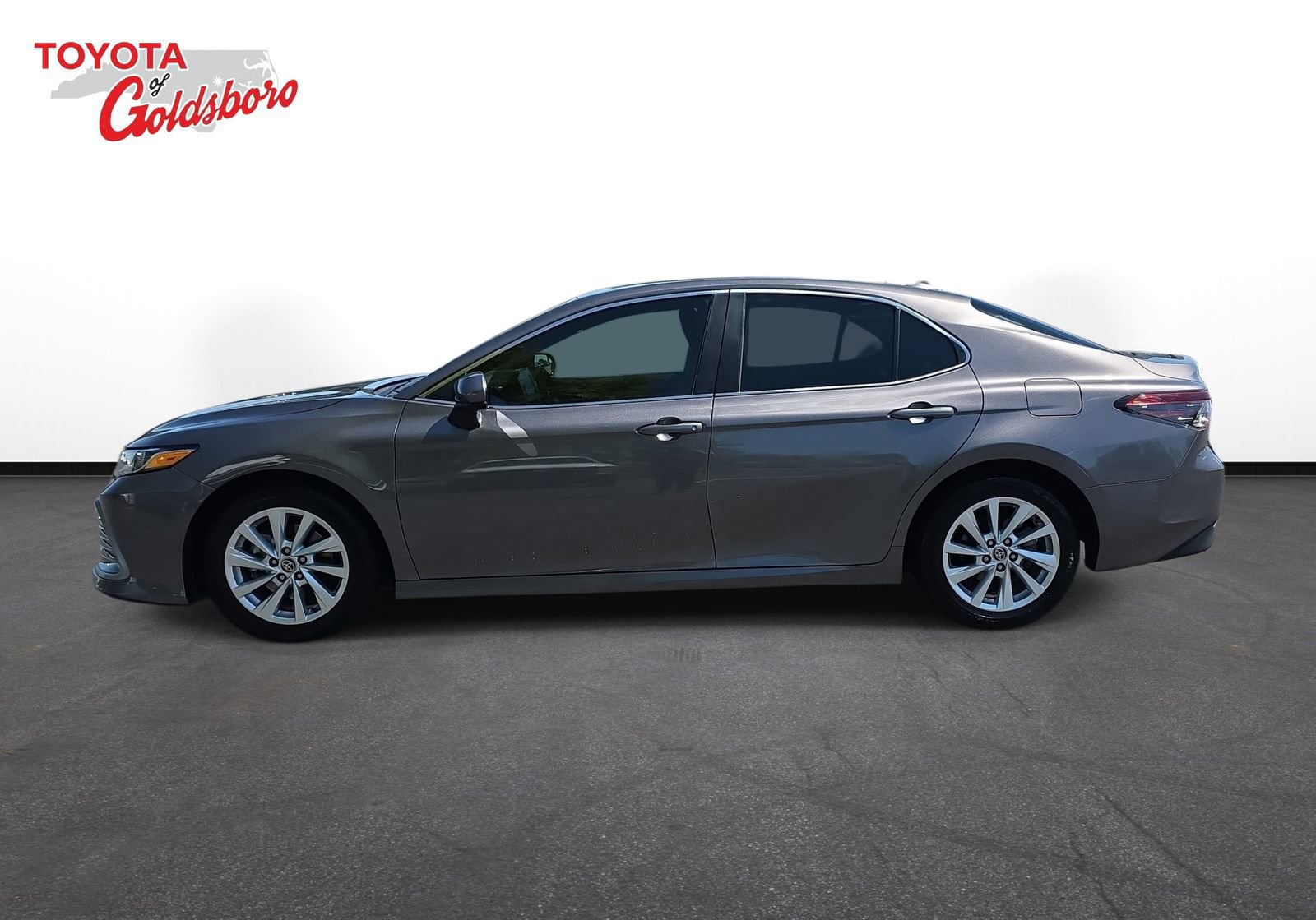 Used 2023 Toyota Camry LE image 8