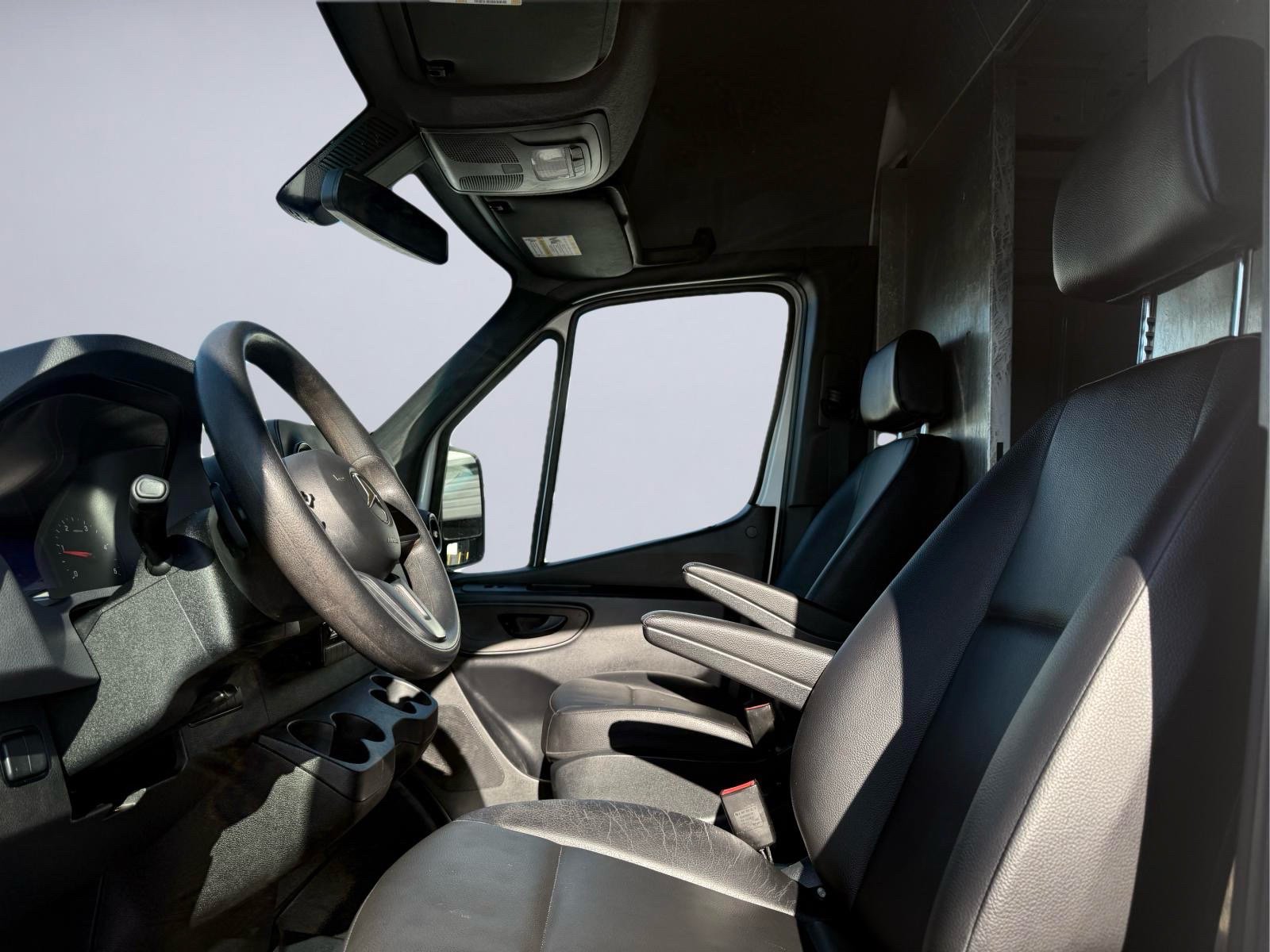 Used 2021 Mercedes-Benz Sprinter 3500 image 13