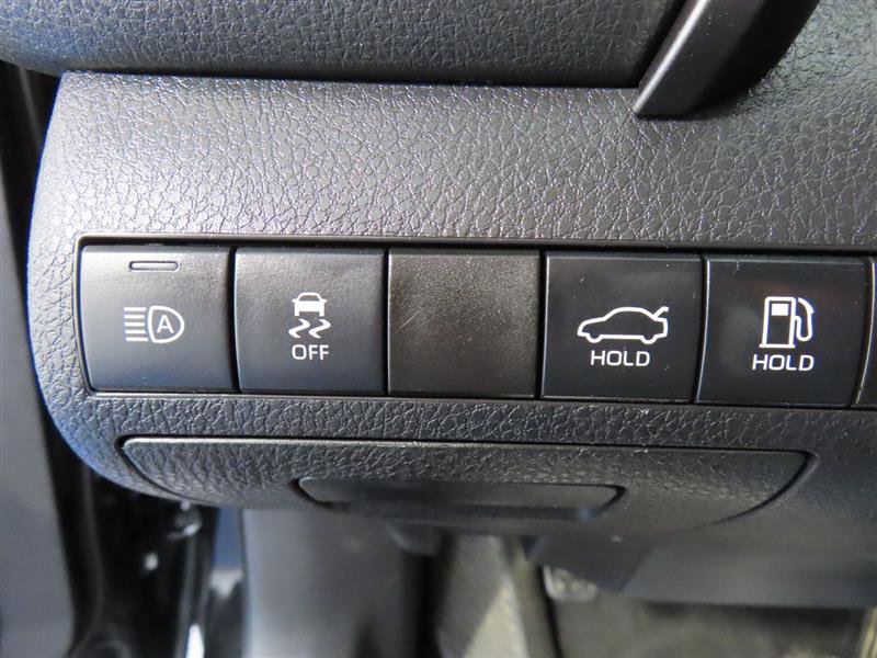 Used 2022 Toyota Camry SE FWD image 17