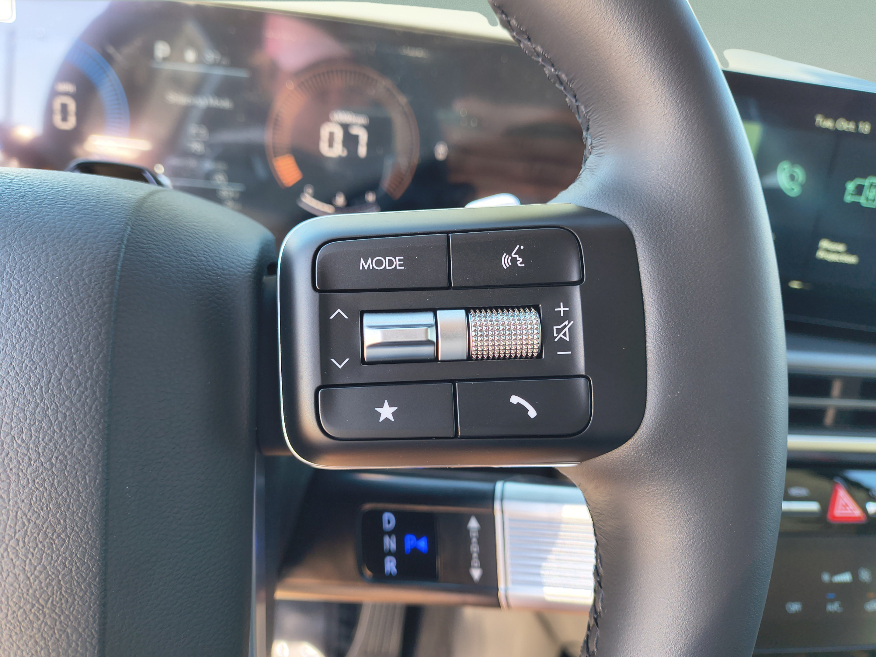 New 2027 Hyundai Santa Fe SEL FWD image 30