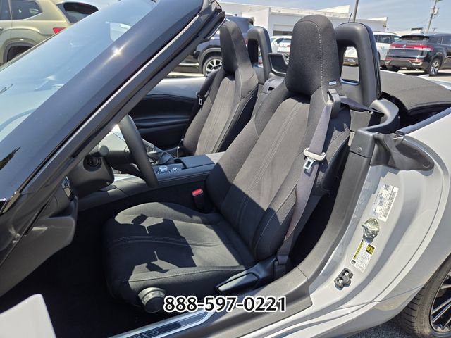 Certified 2026 MAZDA MX-5 Miata Club w/ Interior Package RWD image 9
