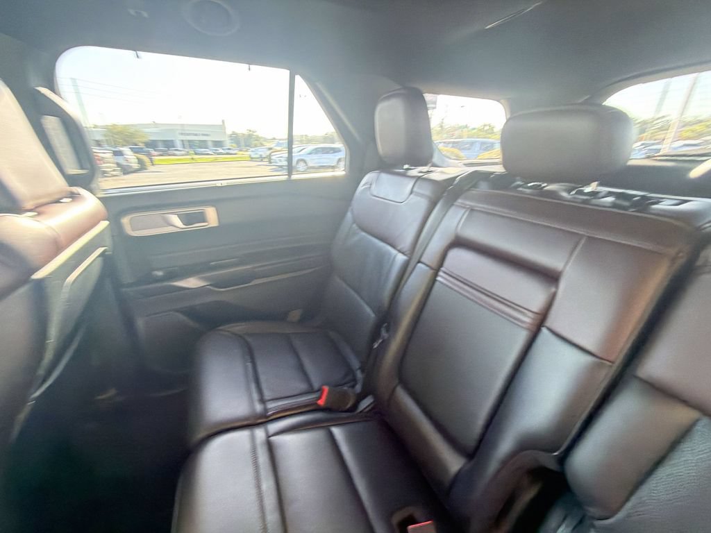 Used 2020 Ford Explorer Platinum AWD/4WD image 13