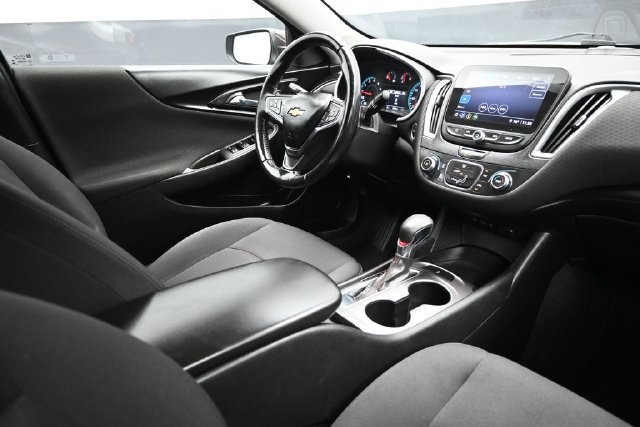 Used 2021 Chevrolet Malibu RS w/ LPO, Convenience Package 2 FWD image 13