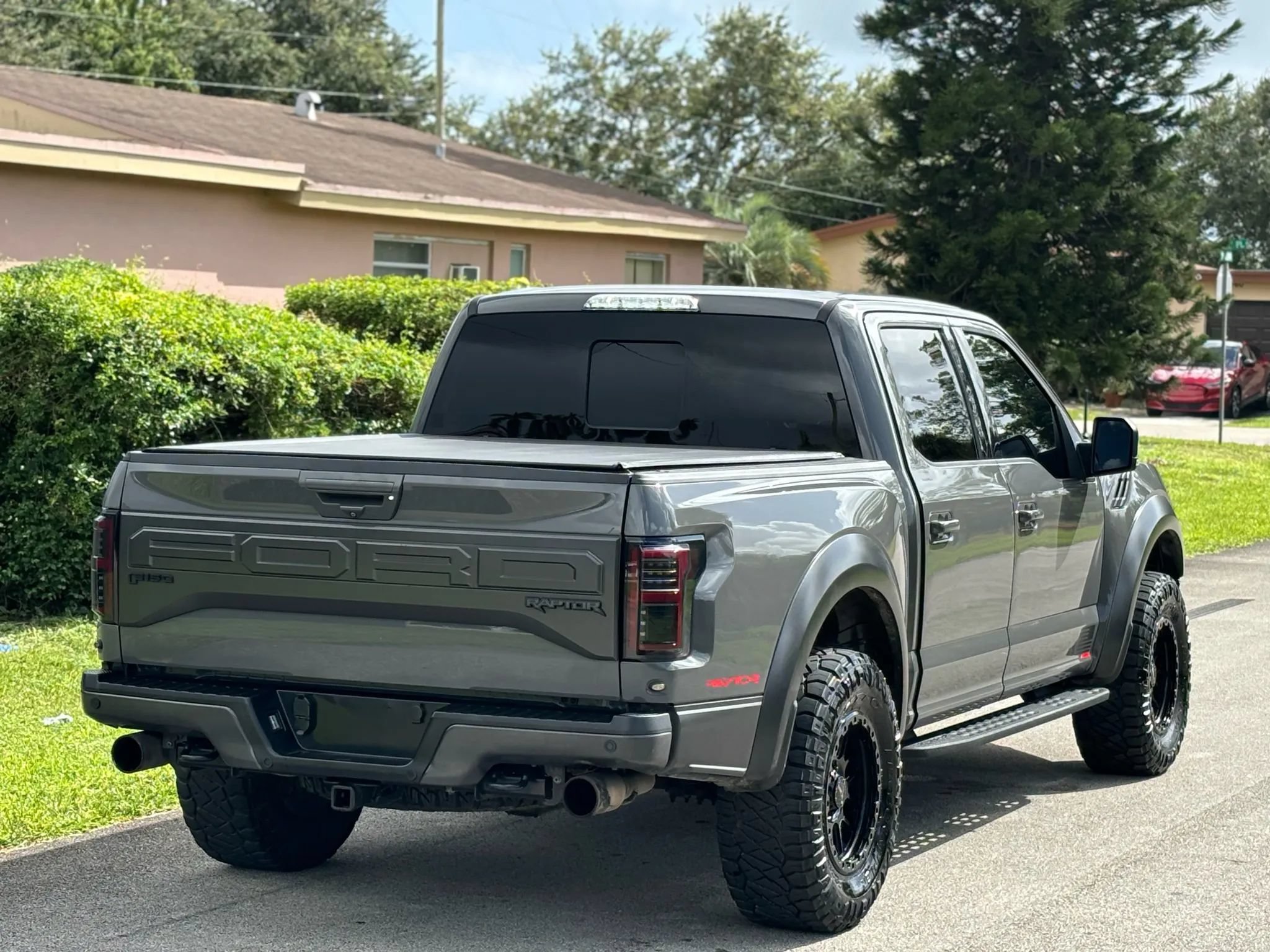 Used 2018 Ford F150 Raptor w/ Equipment Group 802A Luxury AWD/4WD image 5
