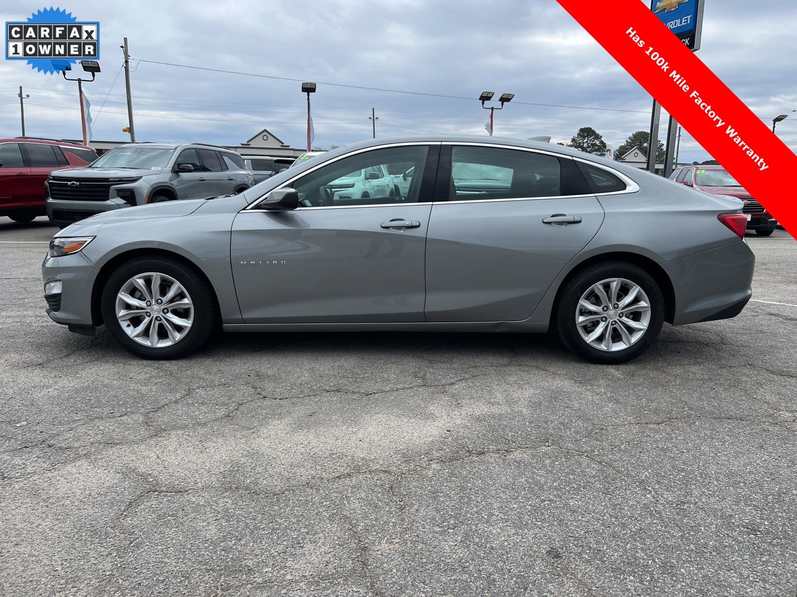 Used 2023 Chevrolet Malibu LT image 2