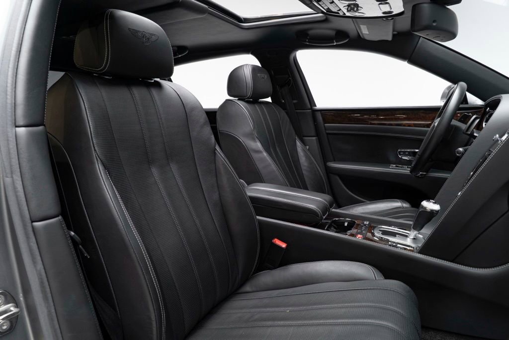 Used 2014 Bentley Flying Spur W12 image 42