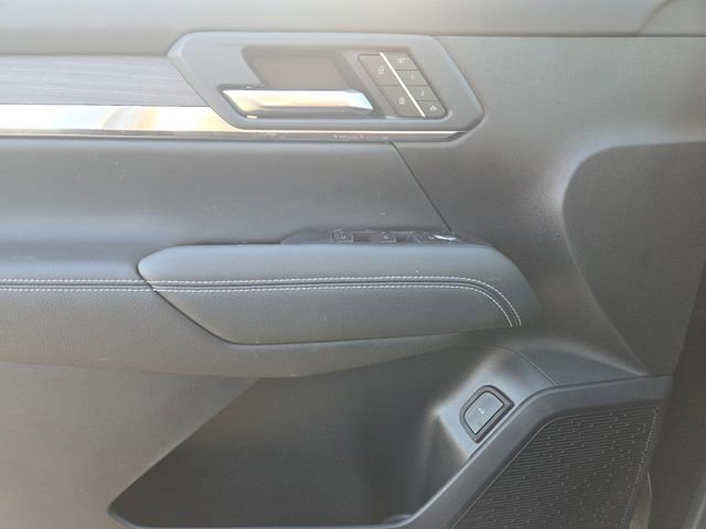 New 2026 GMC Terrain Denali w/ LPO, Floor Liner Package image 34