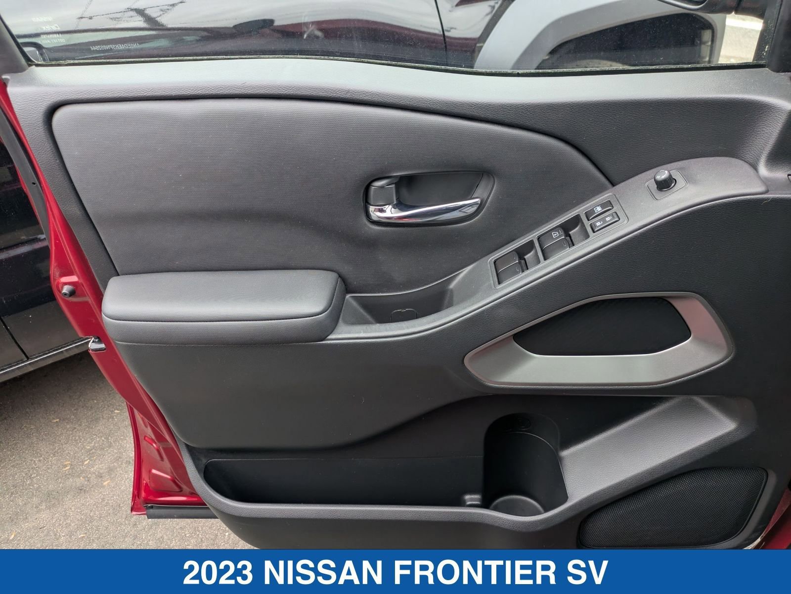 Used 2023 Nissan Frontier SV w/ Tow Package AWD/4WD image 12