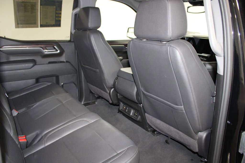 Used 2024 GMC Sierra 1500 SLT AWD/4WD image 35