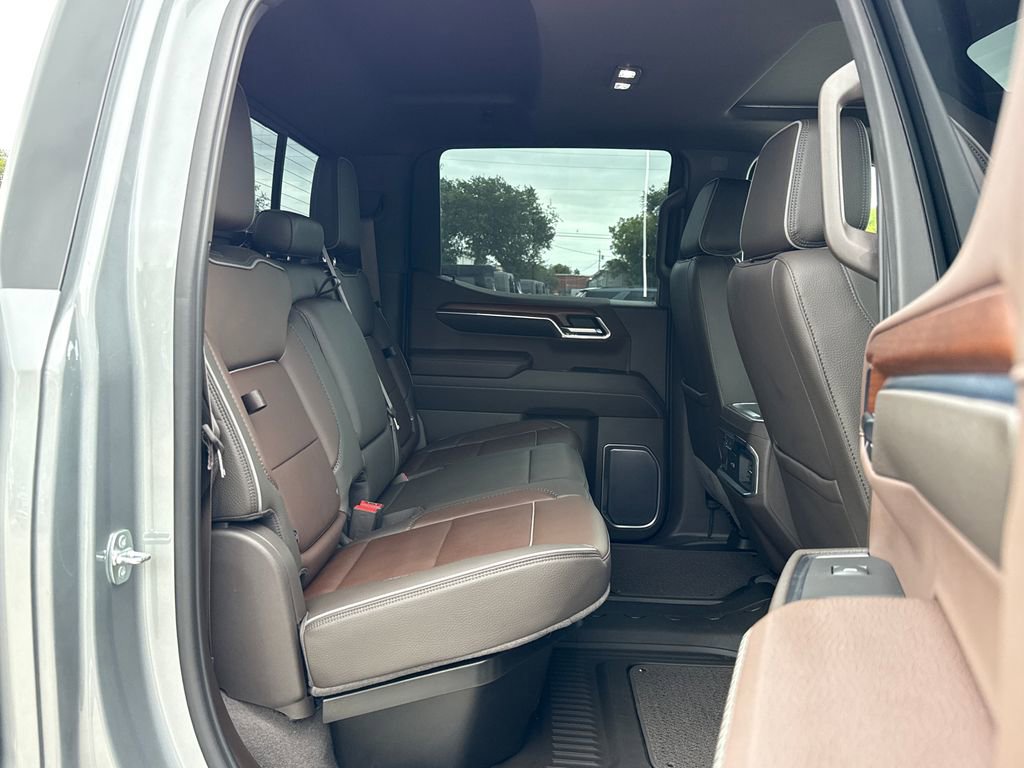 Used 2023 GMC Sierra 1500 Denali w/ Denali Reserve Package AWD/4WD image 30
