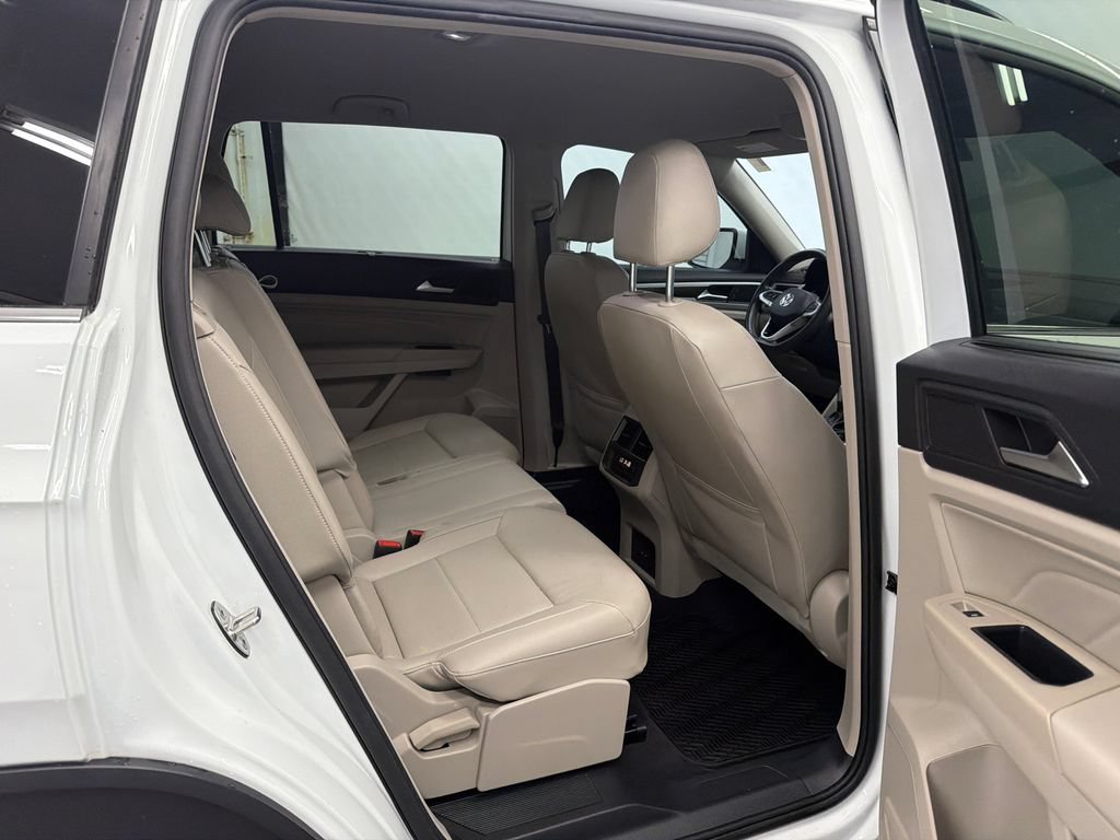 Used 2021 Volkswagen Atlas SE FWD image 16