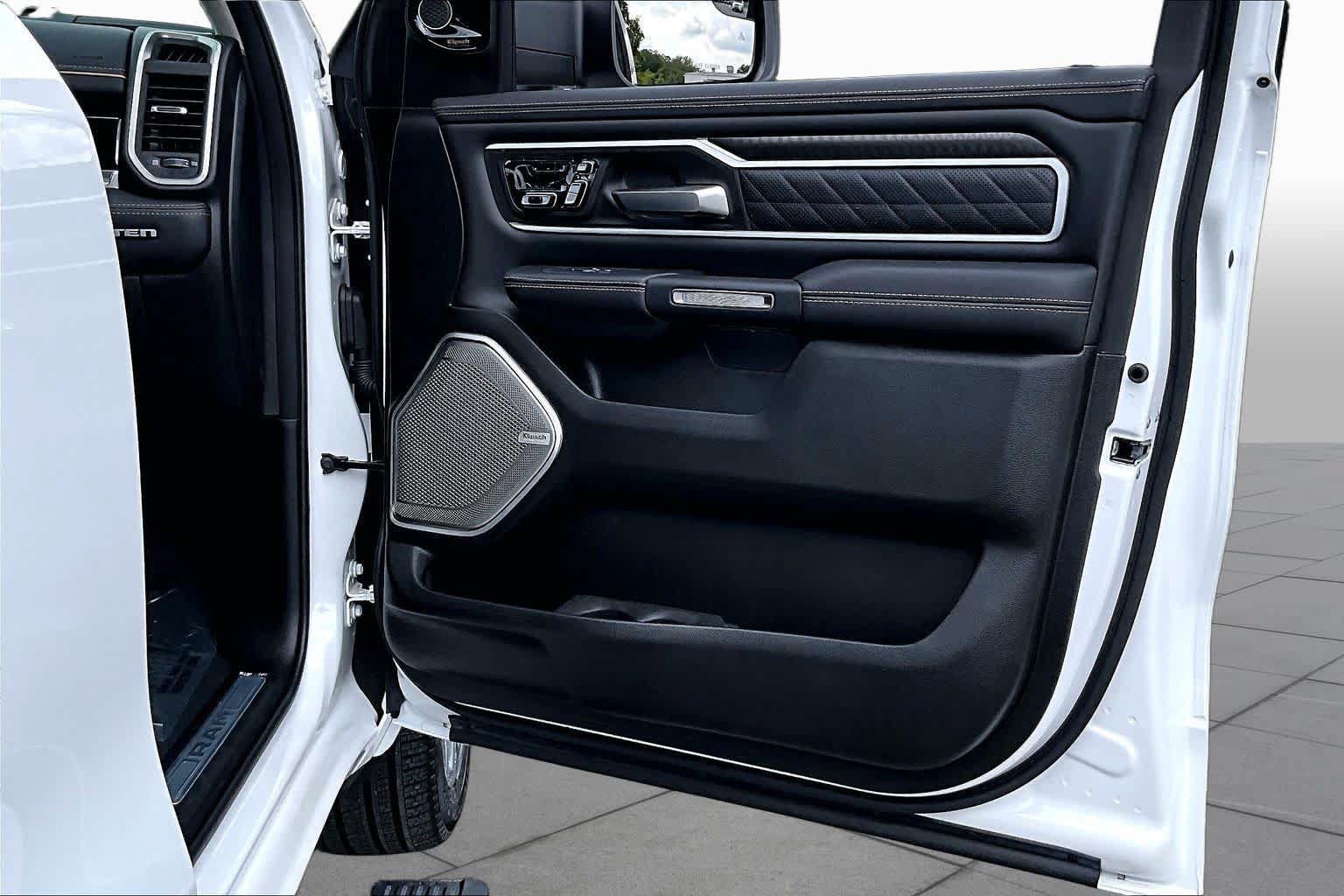 Used 2026 RAM 1500 Tungsten AWD/4WD image 23