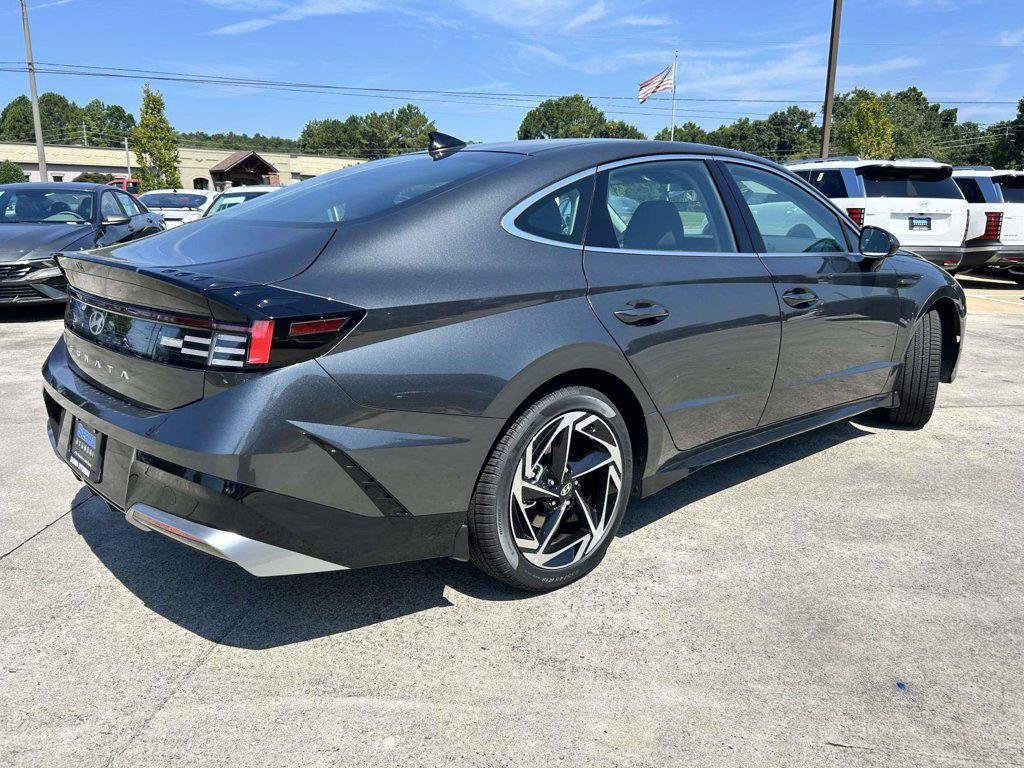 New 2026 Hyundai Sonata SEL FWD image 28