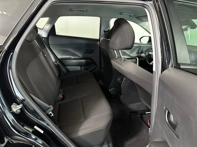 Used 2024 Hyundai Kona SEL image 28