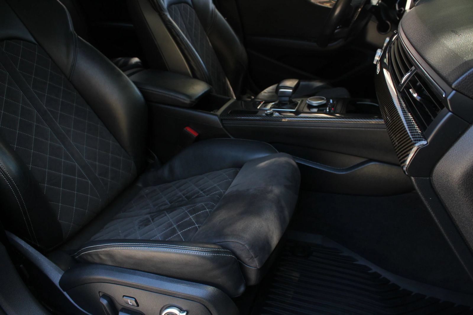 Used 2019 Audi RS 5 Sportback AWD/4WD image 30