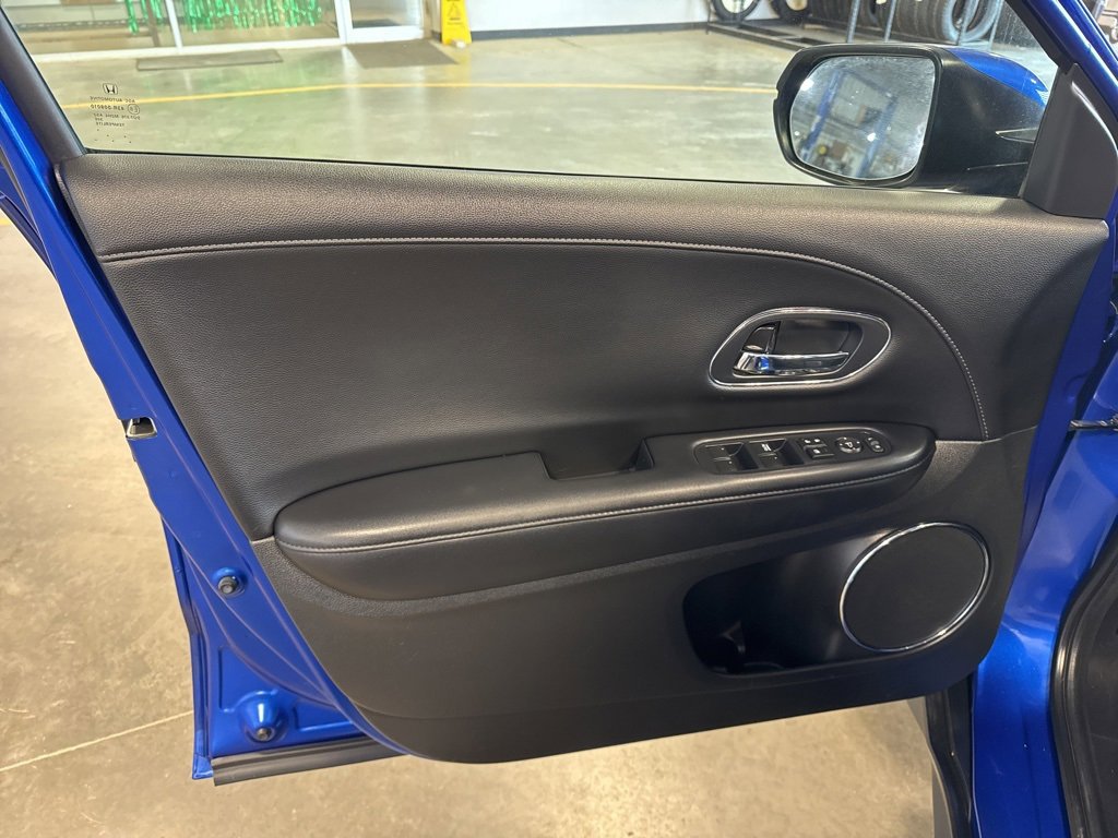 Used 2018 Honda HR-V EX-L image 24